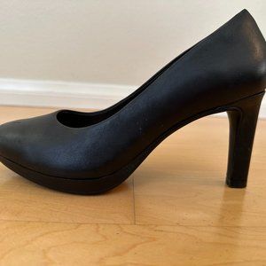 Clarks Ultimate Collection Platform Pump